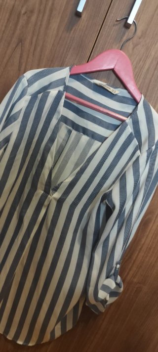 Camisa rayas blancas y grises manga larga