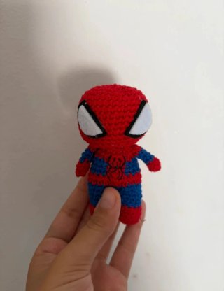 Spider-Man Amigurumi Fatto a Mano