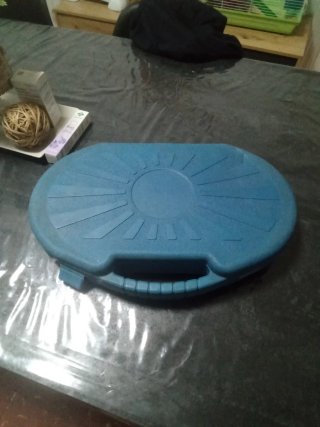 Maletín azul para herramientas