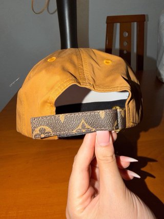 Gorra Louis Vuitton Beige y Marrón