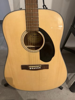 Guitarra Fender CD-60S con funda