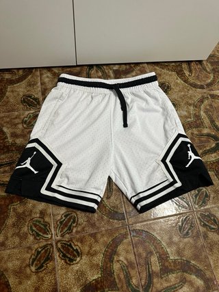 Jordan 10 cada uno Los otros en 5  Camisetas en 5