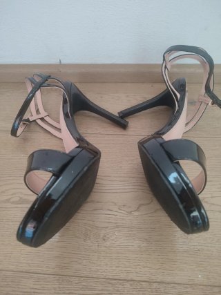 Sandali neri con tacco donna