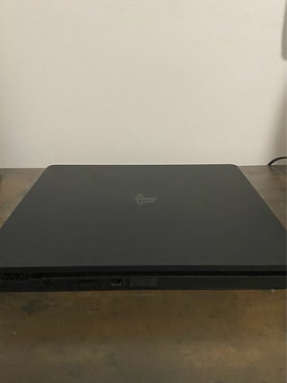 PS4 Slim Negra + Mandos + Base Carga