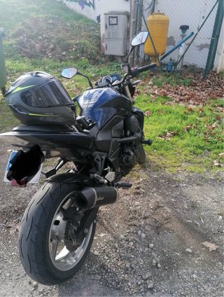 Kawasaki Z750 modelo 106 cV Azul Oscuro