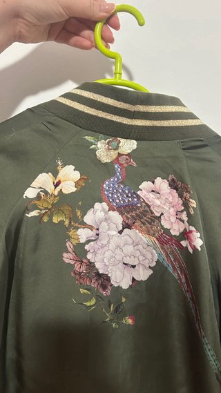 Chaqueta Stradivarius verde s