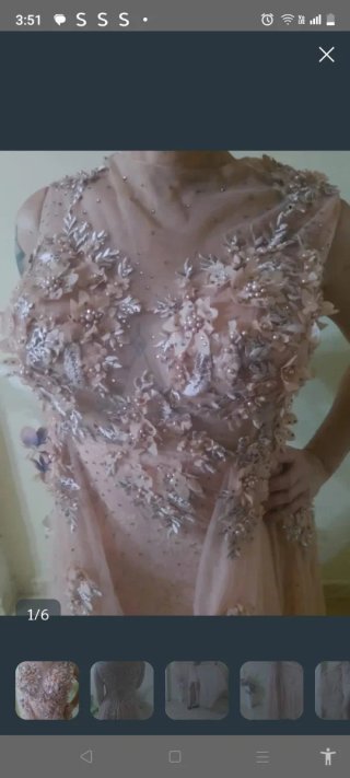 Vestido de fiesta beige y rosa