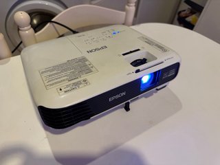 Proyector Epson EB-U04 Full HD
