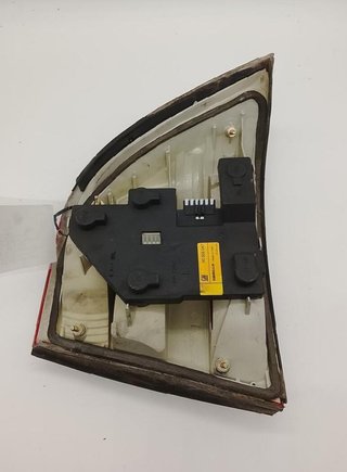 37370748 piloto trasero izquierdo opel vectra 3847