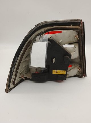 Opel 3843 90568047 piloto trasero derecho vectra