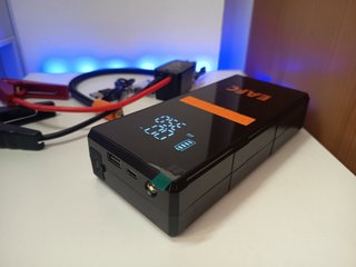 ARRANCADOR DE COCHE E INFLADOR DE RUEDAS PORTATIL