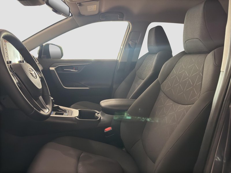 Toyota RAV4 2022, foto 12