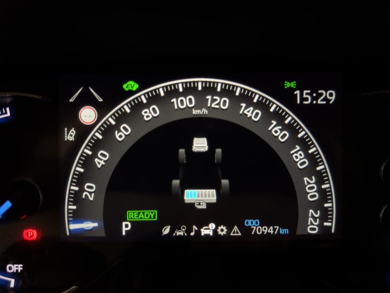 Toyota RAV4 2022, foto 21