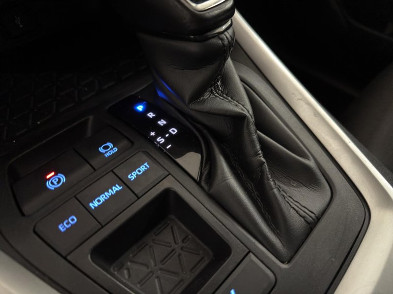 Toyota RAV4 2022, foto 27