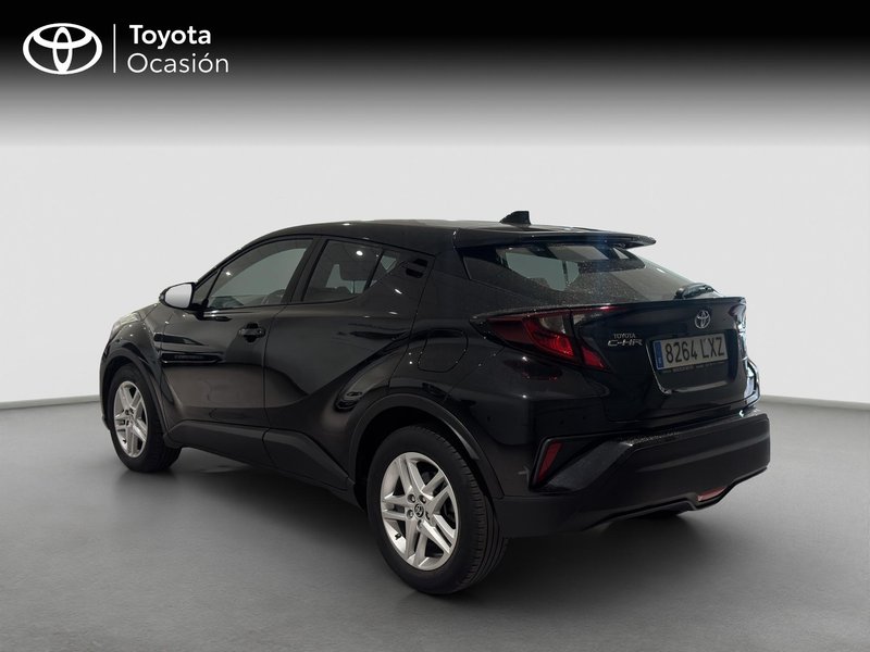 Toyota C-HR 2022, foto 2