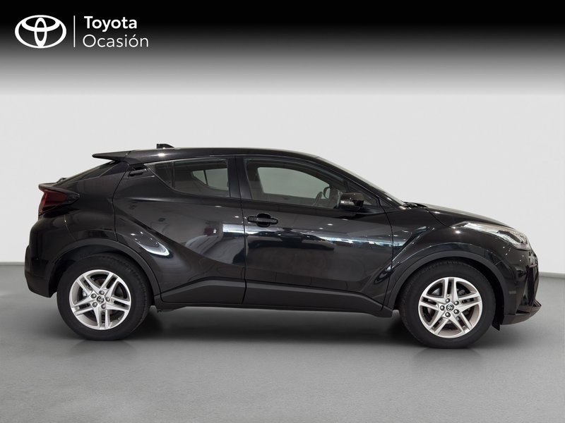 Toyota C-HR 2022, foto 17
