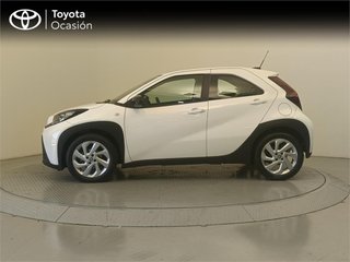 TOYOTA Aygo X 5 Puertas Play 70 Manual 5v