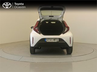 TOYOTA Aygo X 5 Puertas Play 70 Manual 5v