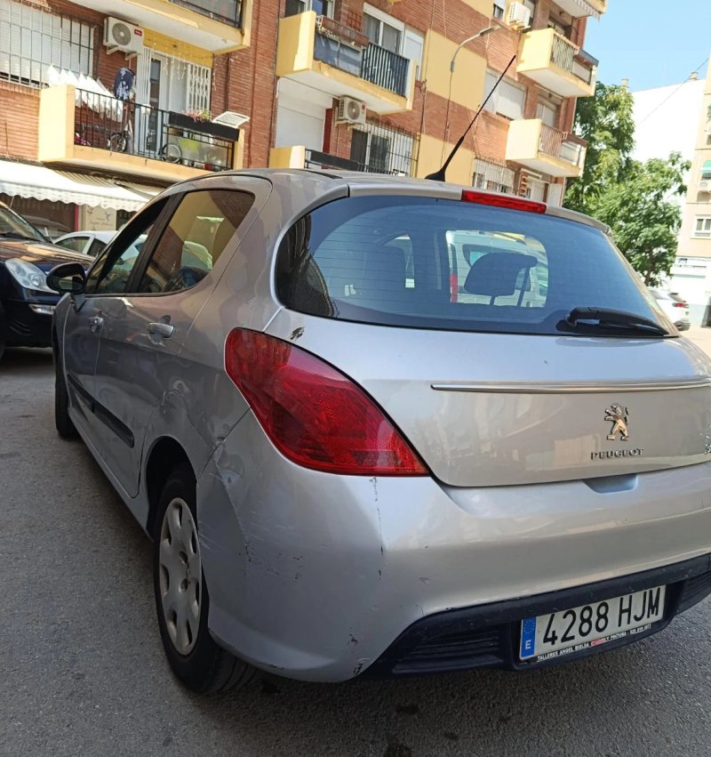 Peugeot 308 1.6 HDI Business Line FAP (CO2 110) 2012, foto 3