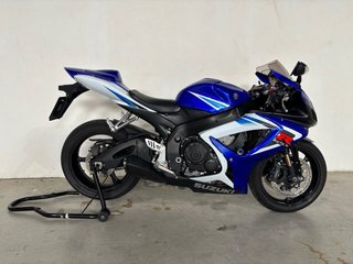 Suzuki GSXR750