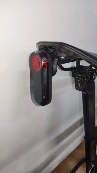Soporte Garmin Varia Sillin Specialized swat