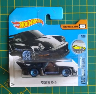 Hot Wheels Porsche 934.5