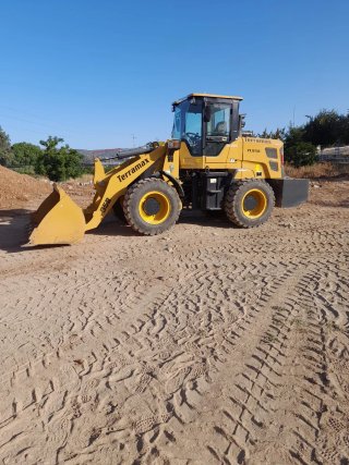 Pala cargadora Terramax 958