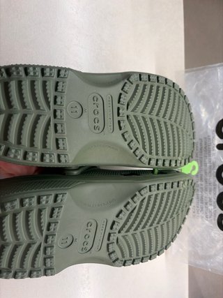 Zuecos Crocs Verde Militar Talla 45-46