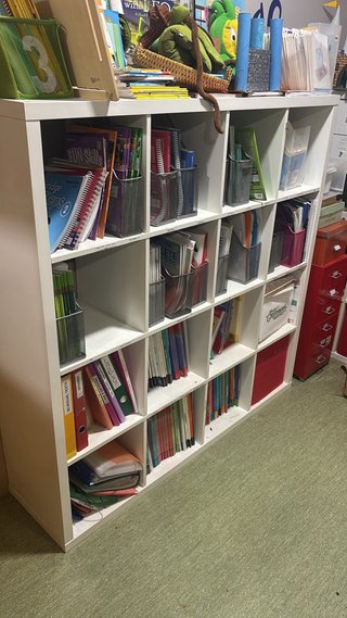 Estantería Kallax Ikea Blanca roja