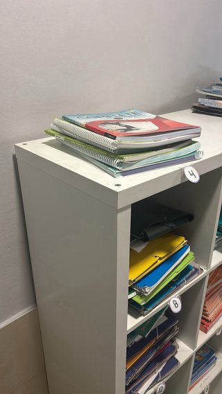 Estantería Kallax Ikea Blanca roja