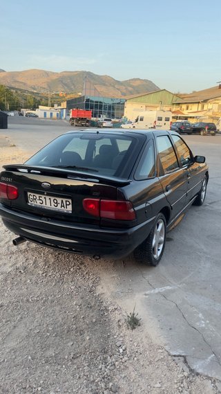 Ford Escort 1998