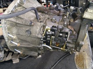 DESPIECE CAJA CAMBIOS RENAULT MASTER KOMBI 2.3 dC
