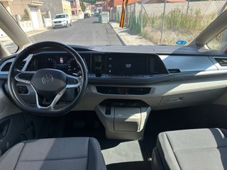 Volkswagen Multivan T7 hybrid larga 2023
