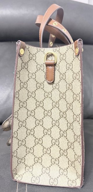 Bolso Gucci Monogram con Monedero y Llavero