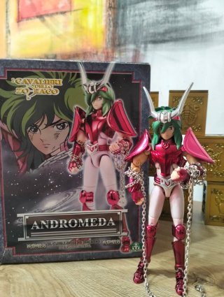 Cavalieri dello Zodiaco "Andromeda"