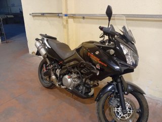 Suzuki V-Strom DL 1000cc Negra.Venta o Cambio
