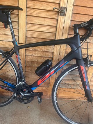 BH Quartz Carbono - Shimano 105 mecánico.