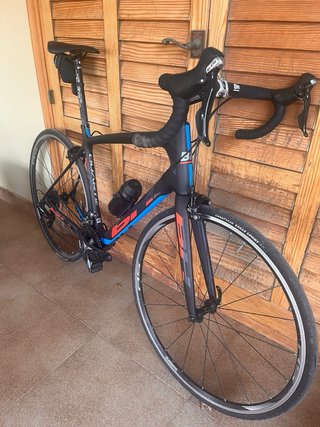 BH Quartz Carbono - Shimano 105 mecánico.