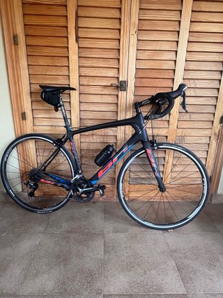 BH Quartz Carbono - Shimano 105 mecánico.