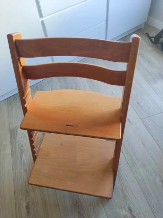 Trona Stokke de madera