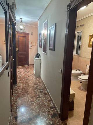 PISO EN VENTA REFORMADO ZONA HOSPITAL.
