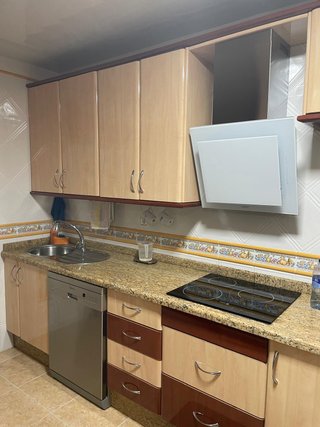 PISO EN VENTA REFORMADO ZONA HOSPITAL.