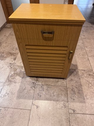 Máquina de coser Sigma Modelo A con mueble