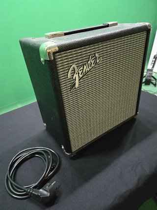 Amplificador de bajo Fender Rumble 15