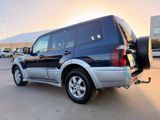 Mitsubishi Montero 2006