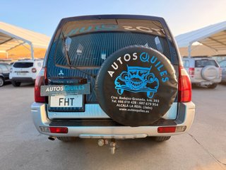 Mitsubishi Montero 2006