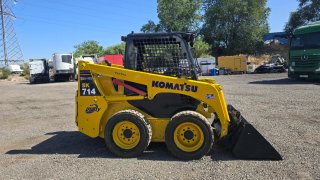 Mini pala Komatsu SK714