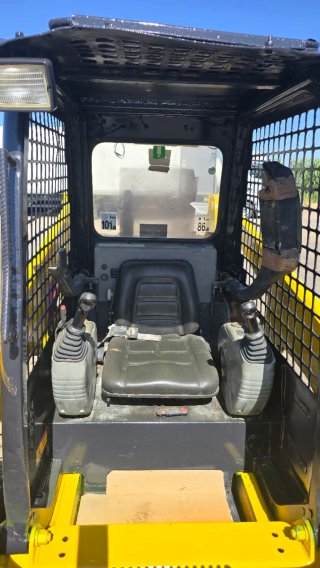 Mini pala Komatsu SK714