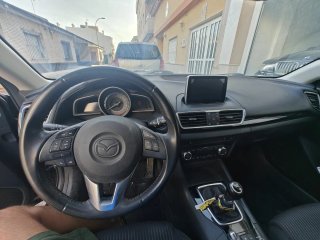 Mazda 3 2016 AVERIADO
