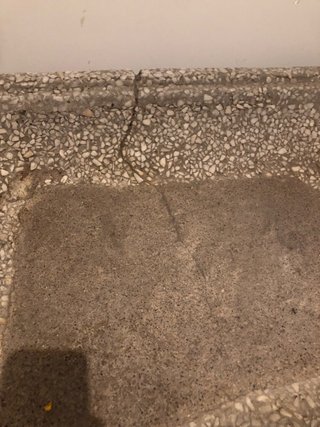 Fregadero de piedra antiguo